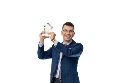 2026_Svoboda_Neuron1